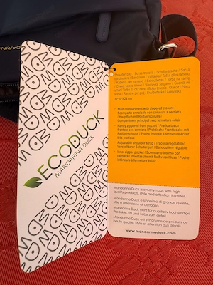 Schultertasche von Mandarina Duck Bild 5