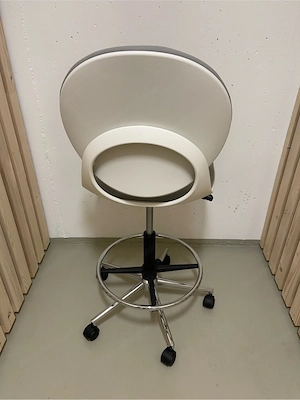 DREHSTUHL in Webstoff Weiß, Chromfarben, Hellgrau Bild 2