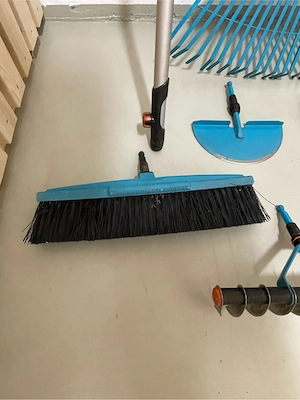 Gardena combisystem Set 8-teilig mit Holzstiel Bild 4