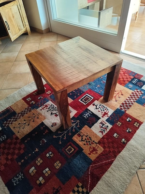 Wohnzimmerschrank mit Tisch Bild 3