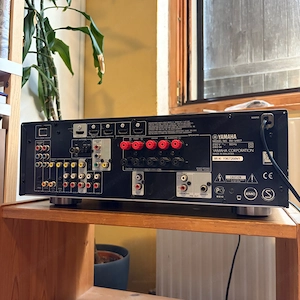 Yamaha RX-V467 A  V-Receiver (schwarz) Bild 3