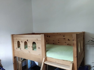 Kinder-Hochbett