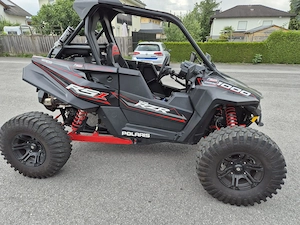 Buggy Geländefahrzeug Polaris 1000 Bild 2
