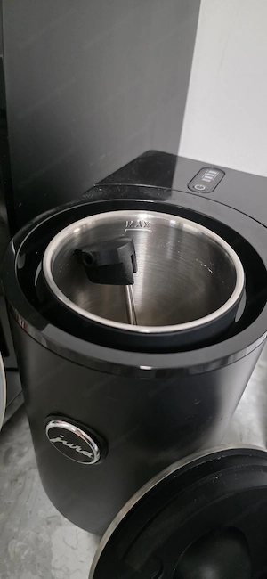 Jura E8 Kaffeevollautomat  Bild 2