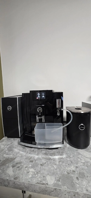 Jura E8 Kaffeevollautomat  Bild 4