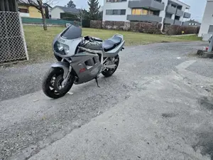 Verkaufe Suzuki GsXr 1100 Bild 3