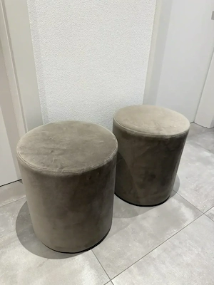 ZWEI Samt Hocker Taupe