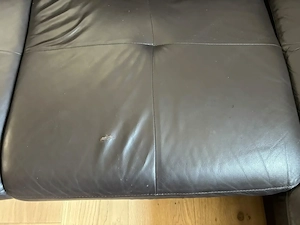 Ledercouch zu verschenken Bild 3