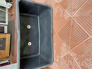 Maurerwanne mit 2 Abflüssen für kl. Hochbeet zu verkaufen  Bild 2