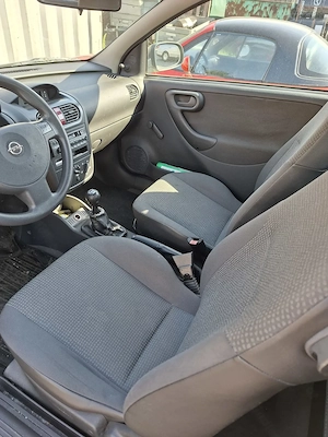 Opel Corsa 1.0 60 ps Bild 5
