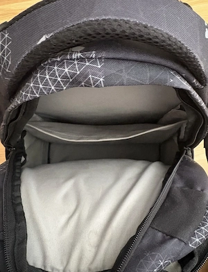 Satch Pack Rucksack Schulrucksack schwarz grau Bild 3