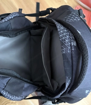 Satch Pack Rucksack Schulrucksack schwarz grau Bild 4