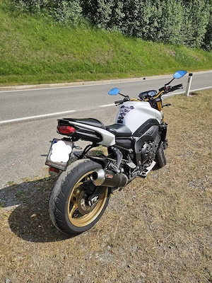 Yamaha FZ8 Bild 5