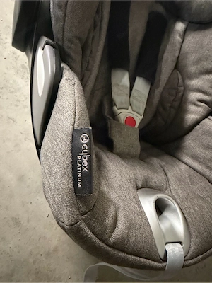 Cybex Babyschale + Isofixstation Bild 3
