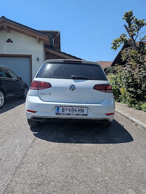Golf 7 8 fach bereift, wenig ,KM Bild 3