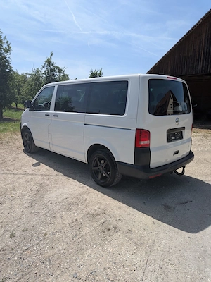Zuverlässiger VW T5 4Motion (2014)   2.0 TDI 179 PS 2 Schiebetüren 8 Sitze Bild 4