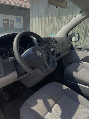 Zuverlässiger VW T5 4Motion (2014)   2.0 TDI 179 PS 2 Schiebetüren 8 Sitze Bild 8