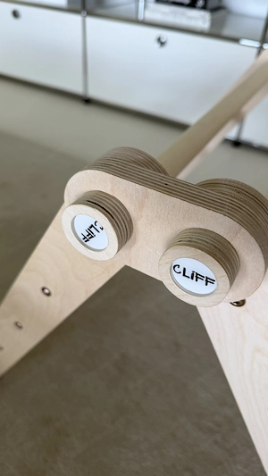 Kletterdreieck mit doppelseitiger Rutsche Bild 7