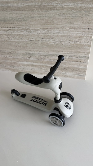 scoot & ride - Beige - 2-in-1 Laufrad & Roller Bild 6