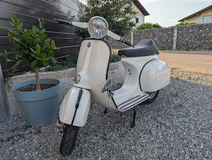 Vespa Sprint 125 GTR Roller Bild 2