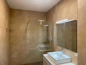 Sonnige 2-Zimmer-Wohnung mit Dachterasse   Nachmieter gesucht Bild 3