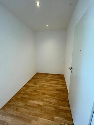 Sonnige 2-Zimmer-Wohnung mit Dachterasse   Nachmieter gesucht Bild 5