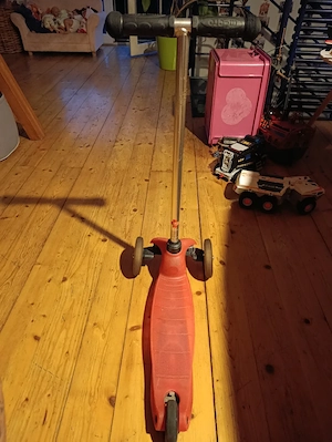 Micro Mini Scooter Roller rosa Bild 2
