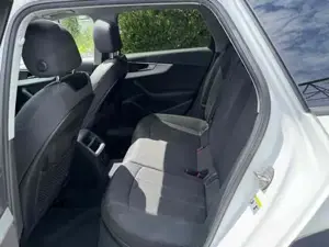 Audi A4 Bild 13