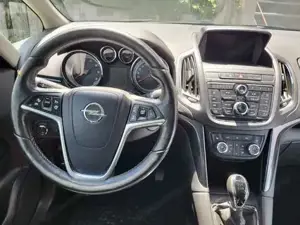 Opel Zafira Bild 5