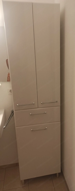 Vergebe 2 hohe Badkäschen Bild 4