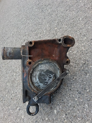 Steyr 8060 Wasserpumpe Bild 5