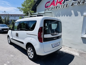 Automatik* Fiat Doblo*  5 Sitze*  1,6 Diesel*  2 Schiebetüren* TÜV Frisch Bild 3