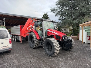 Massey Ferguson 5445 Bild 2