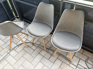 Stühle zu verschenken Bild 2
