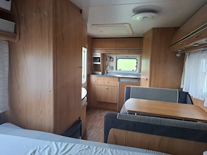 Wohnwagen Bürstner Belcanto 410 TS Bild 6