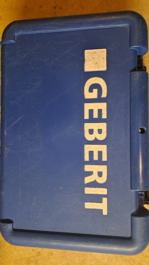 Geberit Akku Pressmaschine  Bild 3