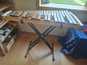 Thomann Xylophon mit hölzernen Klangplatten 
