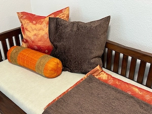außergewöhnliches Holzsofa Tagesbett im asiatischen Stil Bild 6