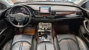 Audi A8 Bild 11