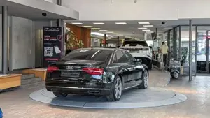 Audi A8 Bild 6