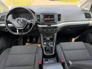 VW Sharan Bild 16