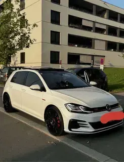 Volkswagen Golf GTI Performance 2,0 TSI DSG Bild 2