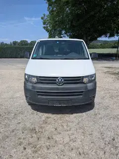 Zuverlässiger VW T5 4Motion (2014)   2.0 TDI 179 PS 2 Schiebetüren 8 Sitze Bild 8