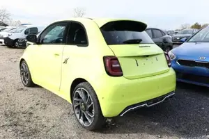 Abarth 500e Turismo 42 kWh LED Pano Nav JBL SHZ Kam PDC 114... Bild 4