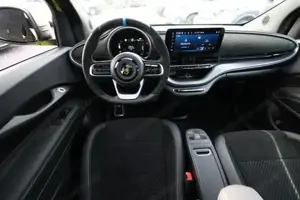 Abarth 500e Turismo 42 kWh LED Pano Nav JBL SHZ Kam PDC 114... Bild 7