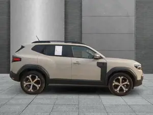 Dacia Duster Journey SHZ+Navi+RFK+PDC Hybrid 140 104 kW (141... Bild 2