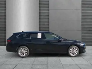 Skoda Superb Combi Selection AHK+GJR+KAM+EL.HECKKL... 2.0 TDI DSG ... Bild 2