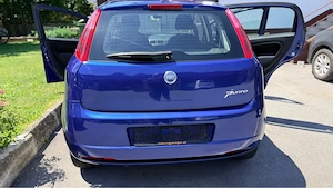 Fiat Punto 1.4 Benzin | Nur 161.000 km | Klima & USB | Pickerl bis 12 2026 | Perfekt für Fahranfänge Bild 4