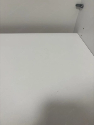 Großer Schwebetürenschrank Bild 9