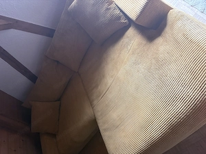 Gelbes Sofa zu verkaufen 